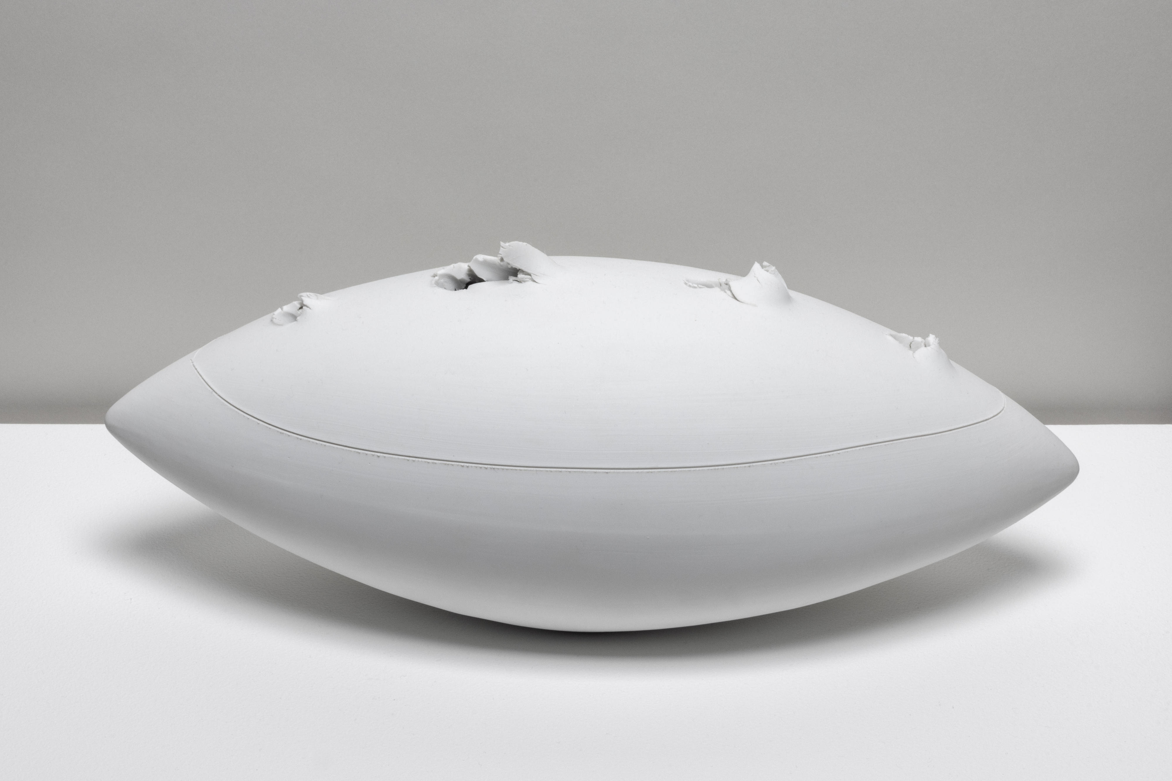 Concetto Spaziale, Ovale (Spatial Concept, Oval)